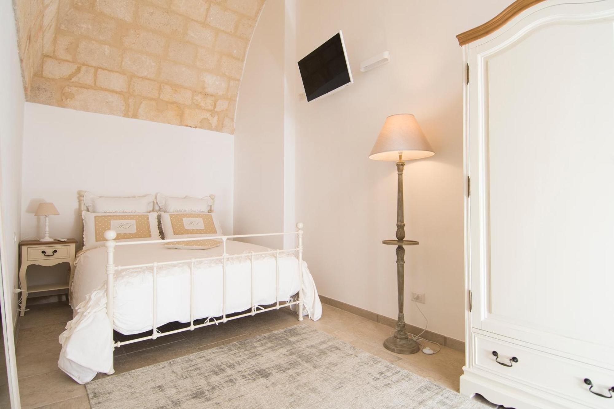 Dimora Via Vitti - Puglia Mia Apartments Монополи Экстерьер фото
