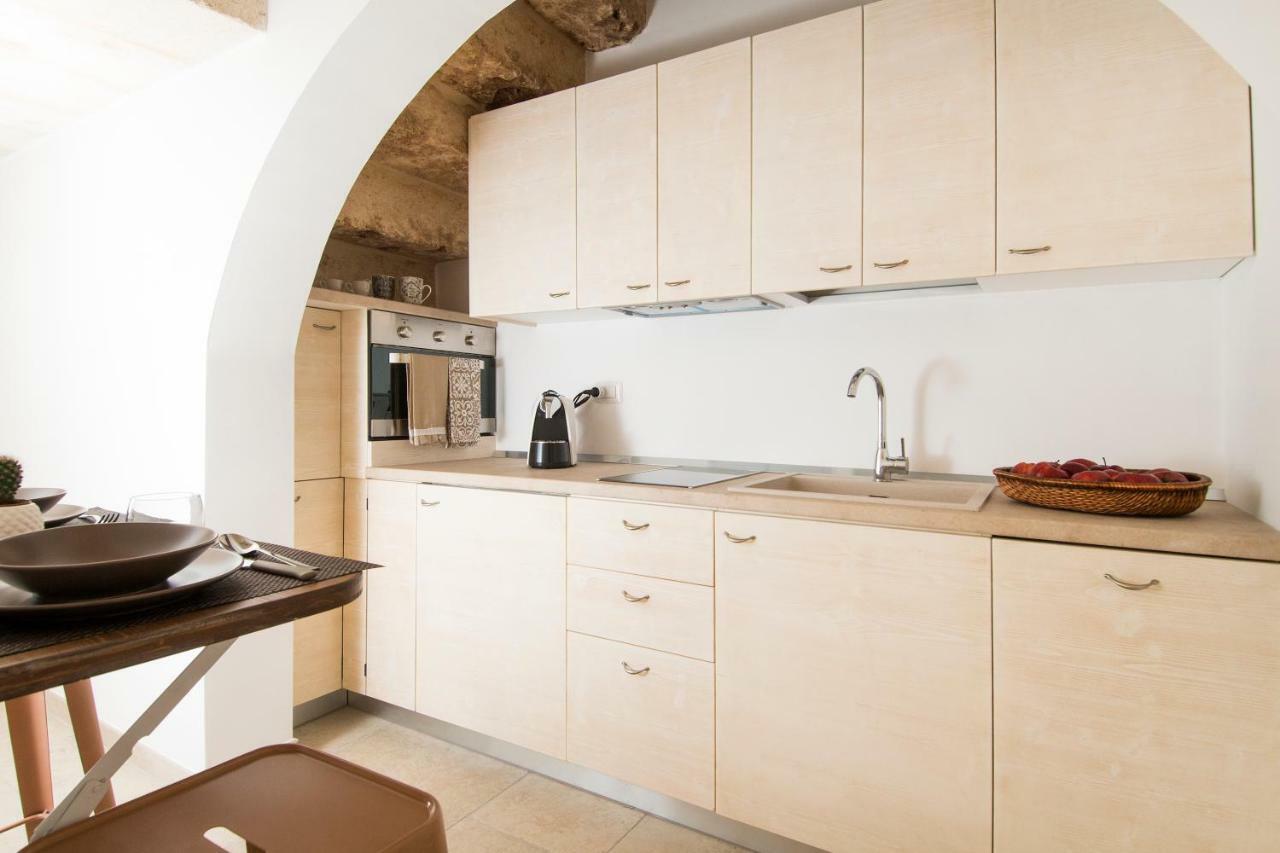 Dimora Via Vitti - Puglia Mia Apartments Монополи Экстерьер фото