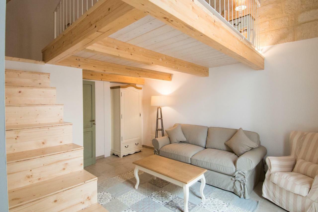 Dimora Via Vitti - Puglia Mia Apartments Монополи Экстерьер фото