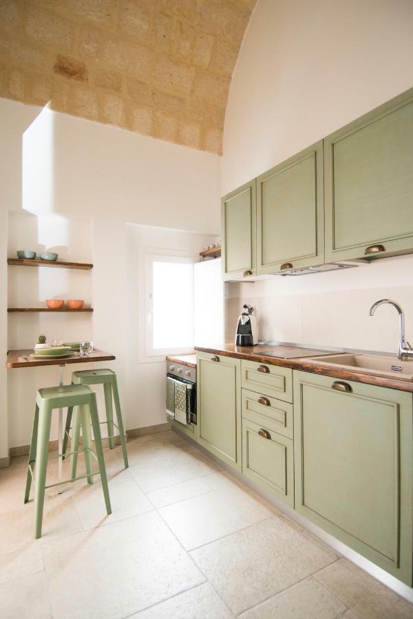 Dimora Via Vitti - Puglia Mia Apartments Монополи Экстерьер фото