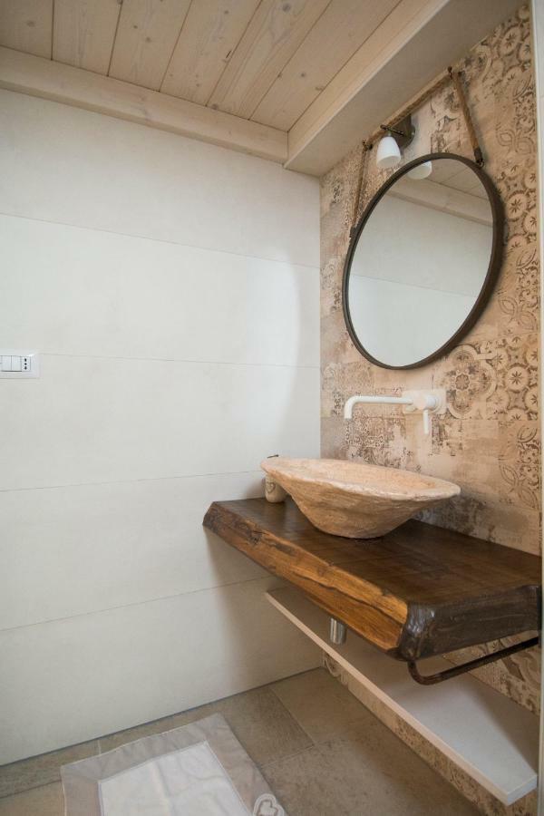 Dimora Via Vitti - Puglia Mia Apartments Монополи Экстерьер фото